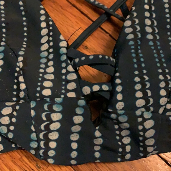 Bikini - Picture 3 of 3